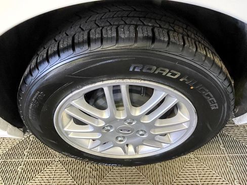 Used 2010 Ford Focus SE image 24