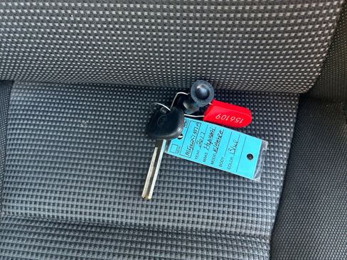 Used 2017 Hyundai Elantra GT image 33