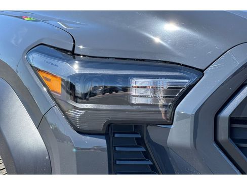 New 2025 Toyota Tacoma TRD Off-Road image 27