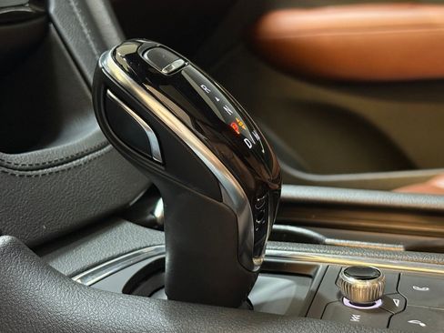 Certified 2022 Cadillac XT5 Premium Luxury w/ Technology Package image 34