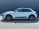 Certified 2024 Porsche Macan image 2