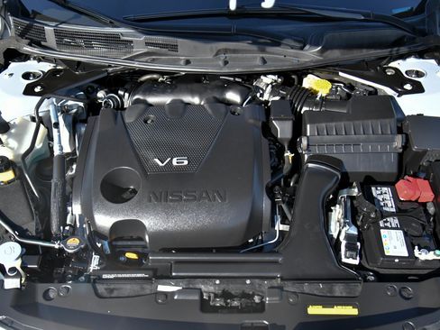 Used 2023 Nissan Maxima SV w/ Floor Mat Group FWD image 42
