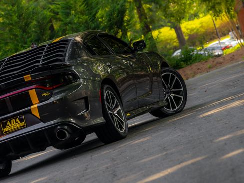 Used 2020 Dodge Charger R/T w/ Plus Group RWD image 27