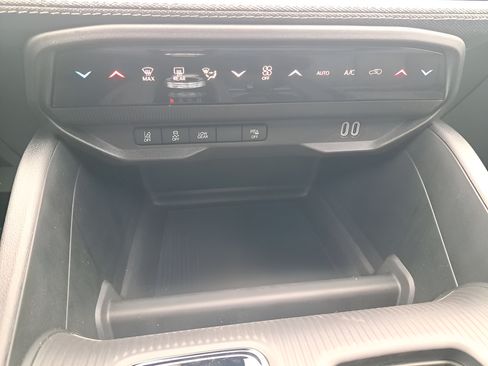 New 2026 Jeep Cherokee Laredo AWD/4WD image 21