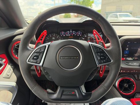 Used 2019 Chevrolet Camaro ZL1 RWD image 7