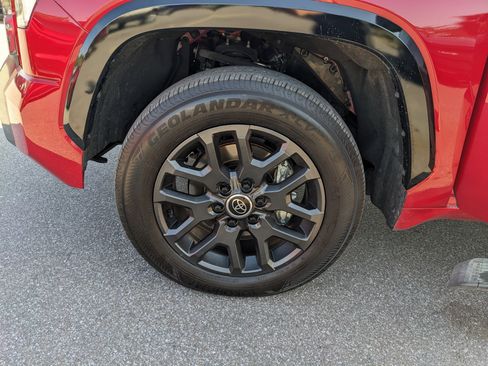 Used 2024 Toyota Tundra Platinum image 39