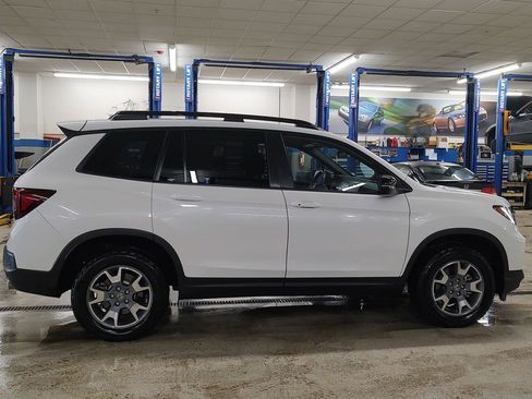 Certified 2023 Honda Passport TrailSport image 34