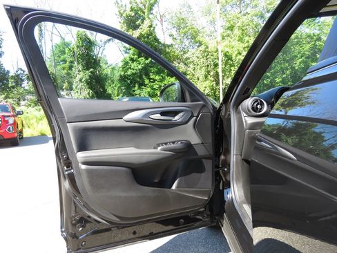Used 2024 Alfa Romeo Tonale Veloce w/ Active Assist Package AWD/4WD image 9