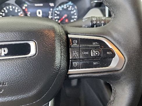 Used 2025 Jeep Compass Limited AWD/4WD image 38