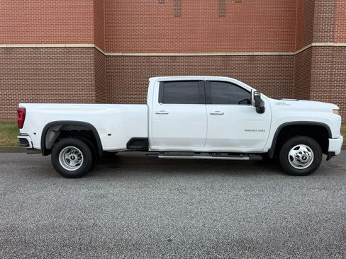 Used 2021 Chevrolet Silverado 3500 High Country image 23