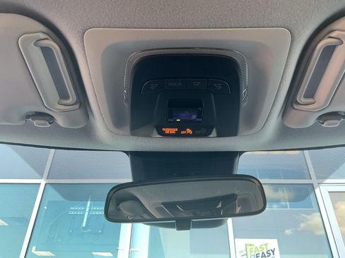 Used 2025 Toyota Corolla LE FWD image 17