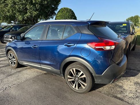 Used 2019 Nissan Kicks SR w/ SR Premium Package FWD image 10