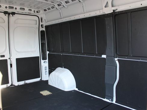 Used 2025 RAM ProMaster 3500 w/ Convenience Group FWD image 13