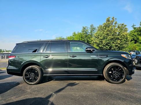 Used 2023 Lincoln Navigator L Black Label AWD/4WD image 10