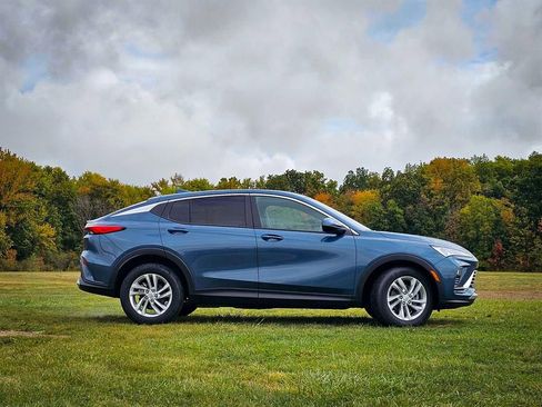 New 2026 Buick Envista Preferred w/ Convenience I Package image 3