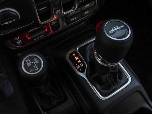 New 2026 Jeep Gladiator Mojave image 23