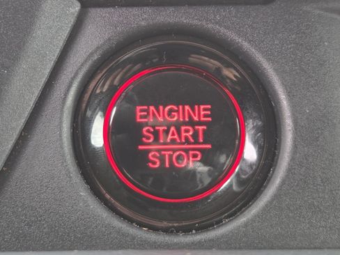 Used 2025 Honda Pilot EX-L image 34