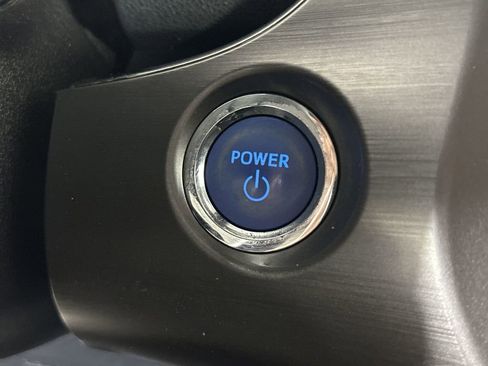 Used 2021 Toyota Prius image 20