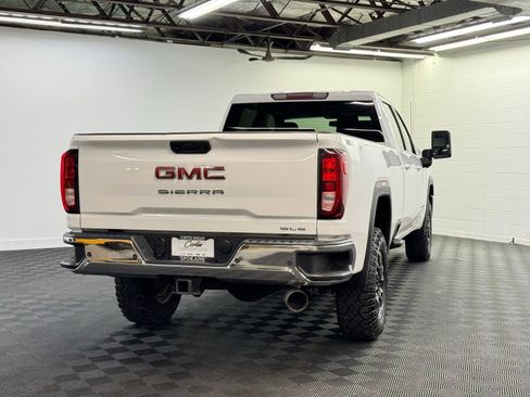 Used 2020 GMC Sierra 3500 SLE image 2