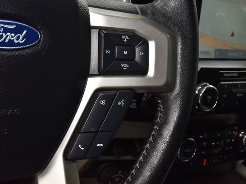 Used 2020 Ford F250 Lariat w/ Tremor Off-Road Package AWD/4WD image 24