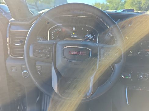 Used 2024 GMC Sierra 2500 AT4 w/ AT4 Premium Plus Package image 9