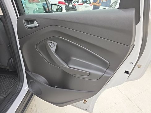 Used 2017 Ford C-MAX SE FWD image 14