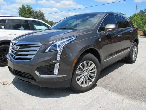 Used 2019 Cadillac XT5 Luxury FWD image 4