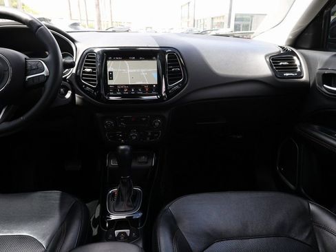 Used 2018 Jeep Compass Limited w/ Navigation Group image 24