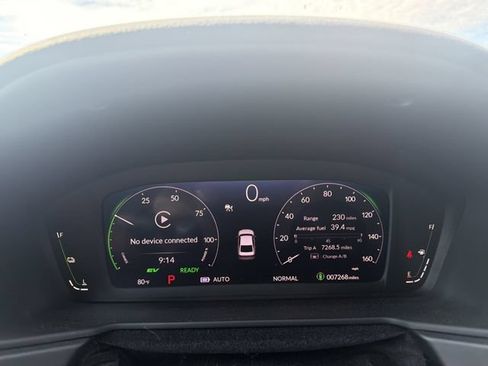 Used 2025 Honda Accord Sport image 25