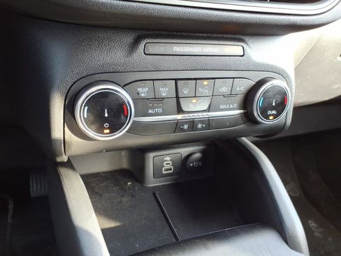 Used 2025 Ford Escape Active image 23