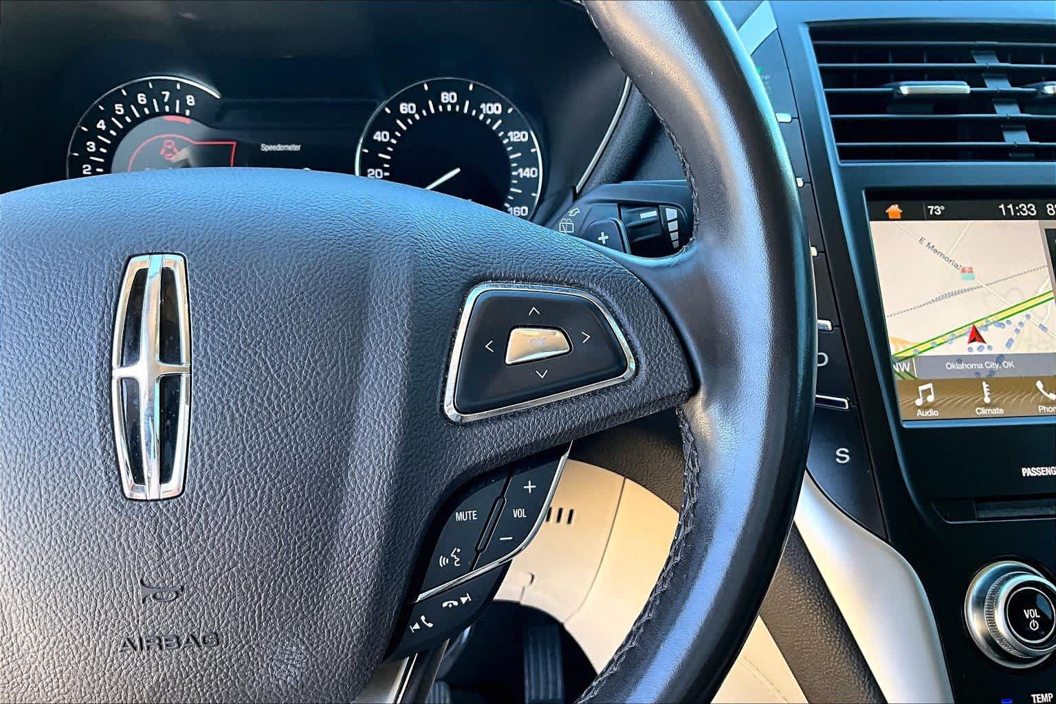 Used 2019 Lincoln MKC Select w/ Select Plus Package FWD image 21