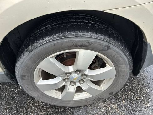 Used 2014 Chevrolet Traverse LTZ FWD image 4