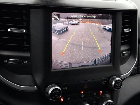 Used 2020 RAM 1500 Big Horn image 12