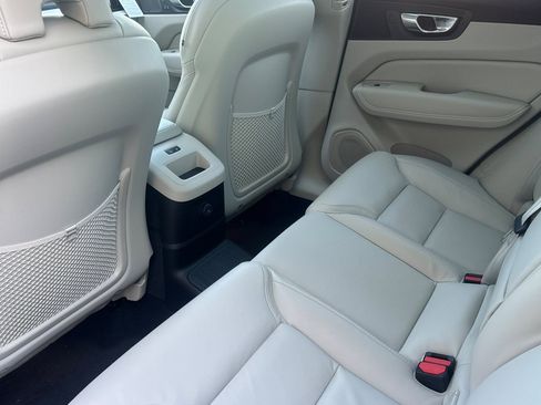 New 2026 Volvo XC60 T8 Ultra w/ Protection Package Premier AWD/4WD image 12