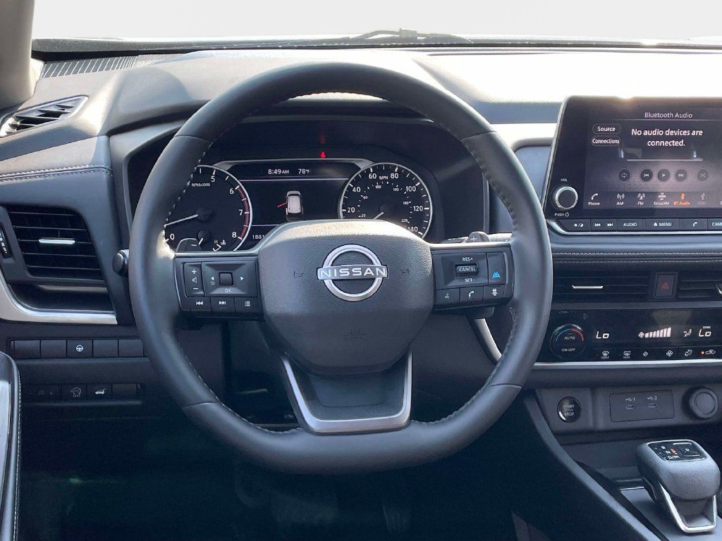 Used 2026 Nissan Rogue SV AWD/4WD image 17