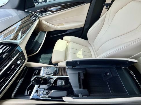 Used 2018 BMW 530i image 26