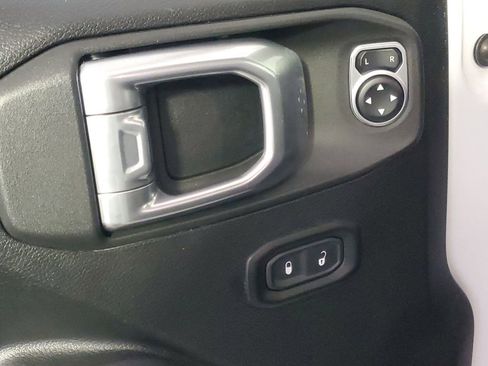 Used 2021 Jeep Wrangler Unlimited Sport image 11