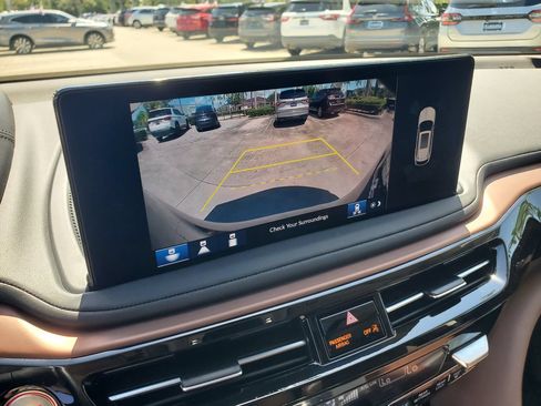 Used 2025 Acura MDX w/ Technology Package FWD image 30