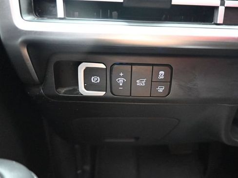 Used 2024 Hyundai Santa Fe XRT AWD/4WD image 11