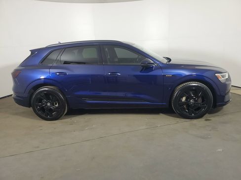 Certified 2021 Audi e-tron Premium w/ Convenience Plus Package image 38