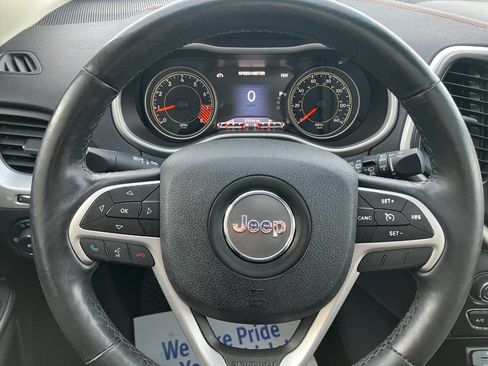 Used 2015 Jeep Cherokee Limited w/ Luxury Group image 17