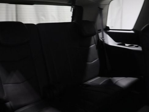 Used 2017 Cadillac Escalade Luxury AWD/4WD image 21