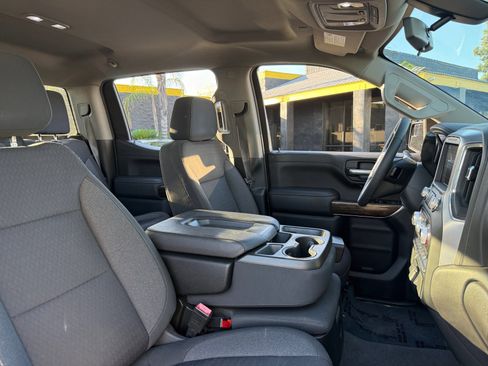 Used 2022 GMC Sierra 1500 Elevation image 19