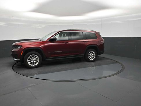 Used 2022 Jeep Grand Cherokee L Laredo w/ Luxury Tech Group I AWD/4WD image 75
