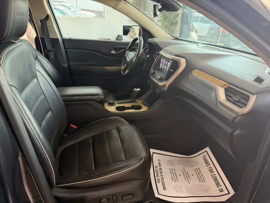 Used 2017 GMC Acadia Denali w/ Technology Package AWD/4WD image 14