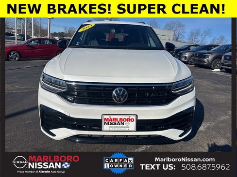 Used 2024 Volkswagen Tiguan SE R-Line image 2