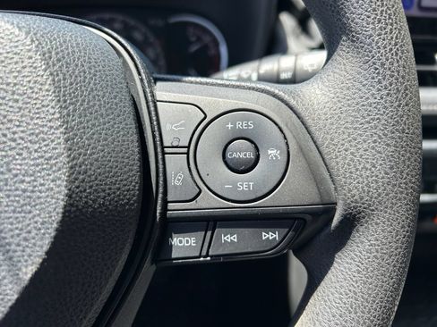 Used 2023 Toyota RAV4 XLE FWD image 21