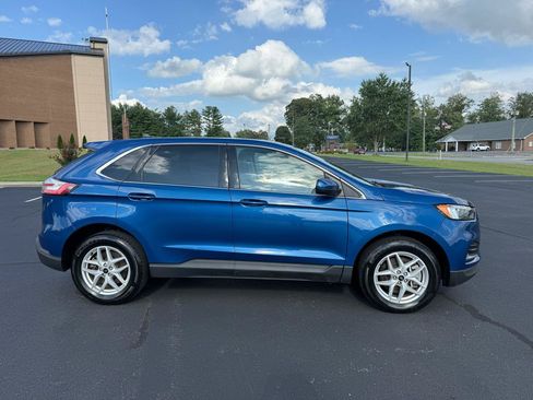 Used 2024 Ford Edge SEL AWD/4WD image 3