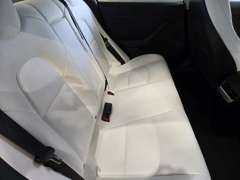 Used 2023 Tesla Model 3 Standard Range RWD image 9