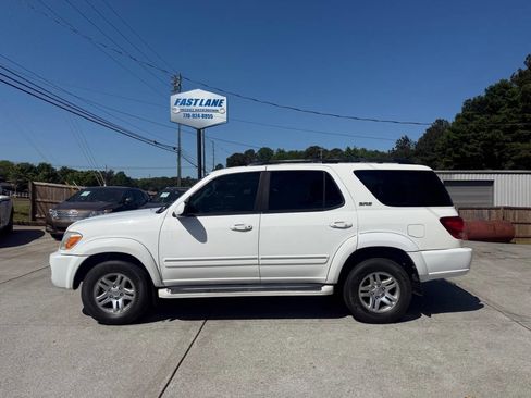 Used 2006 Toyota Sequoia SR5 image 4